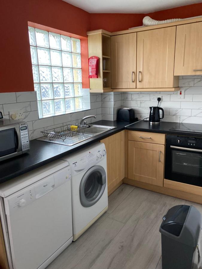 Village Centre Apartment Lahinch Ngoại thất bức ảnh